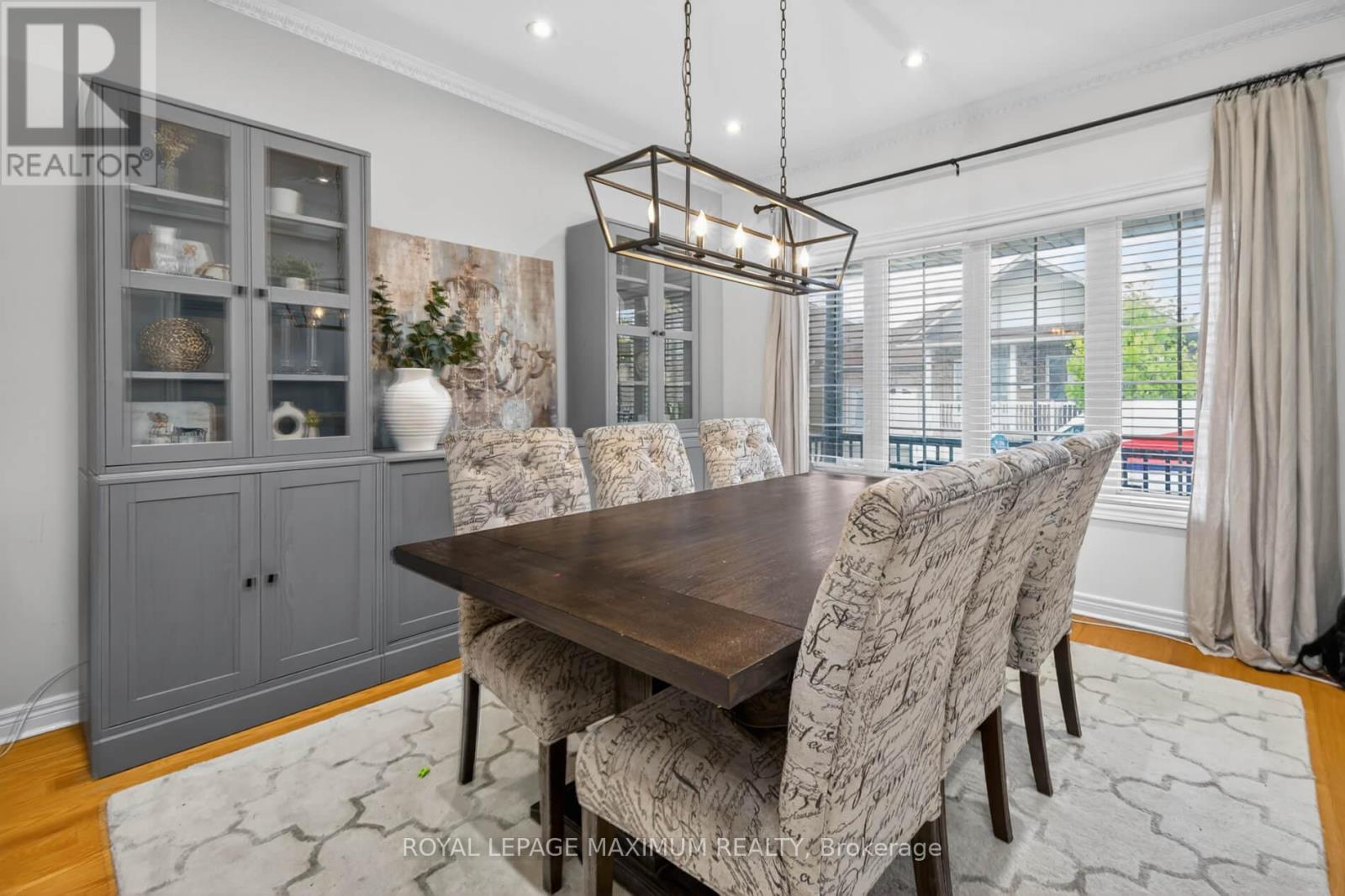 












3 AMALFI COURT

,
Vaughan,




Ontario
L4L9S2

