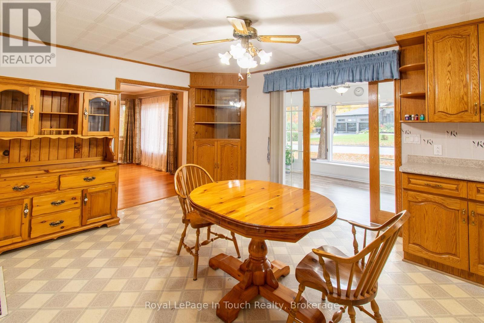 












748 OVERHEAD BRIDGE ROAD

,
Penetanguishene,




Ontario
L9M0V6

