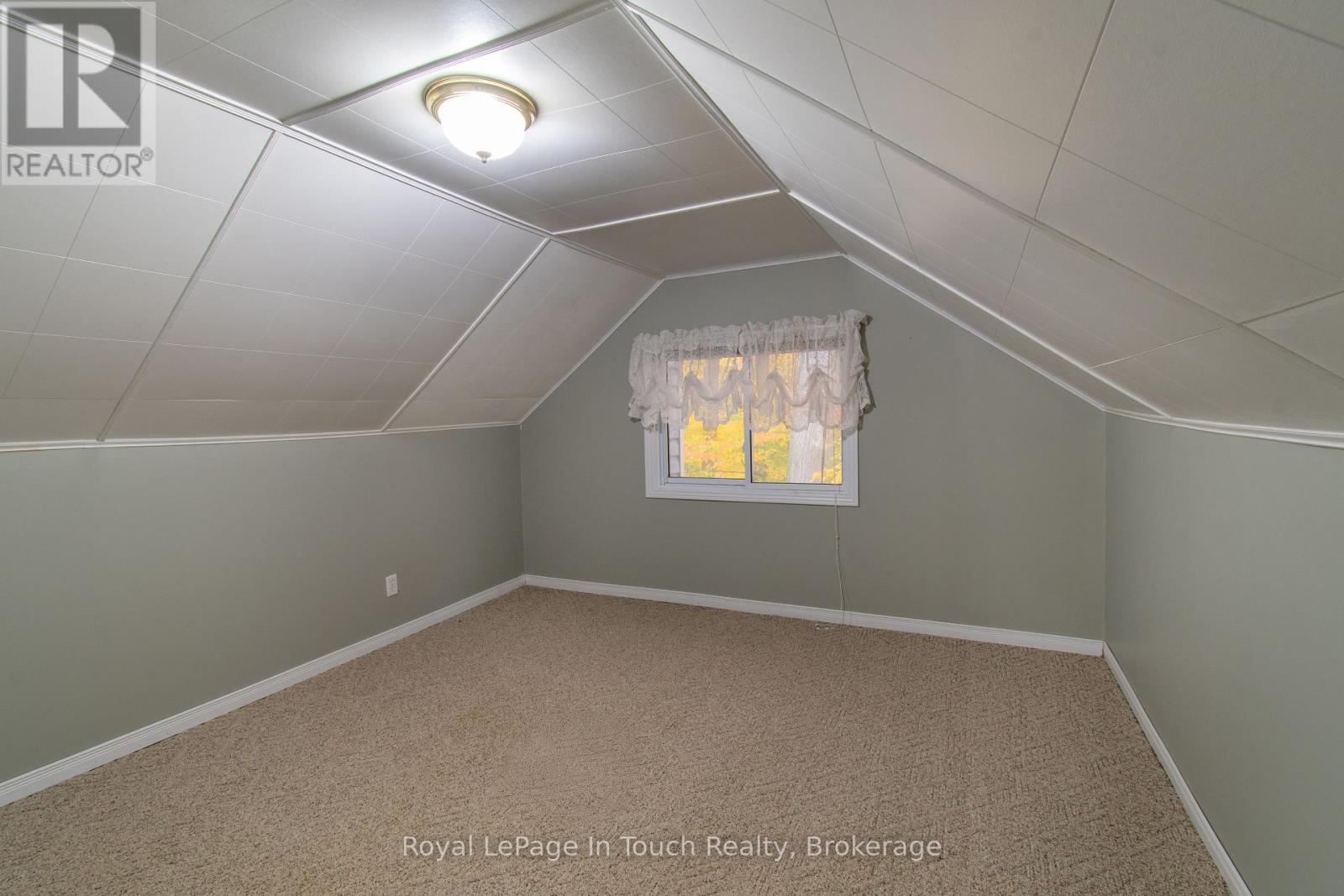 












748 OVERHEAD BRIDGE ROAD

,
Penetanguishene,




Ontario
L9M0V6

