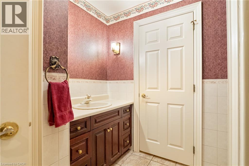 












4646 SIDEROAD 20 N

,
Puslinch,




Ontario
N1H6J3

