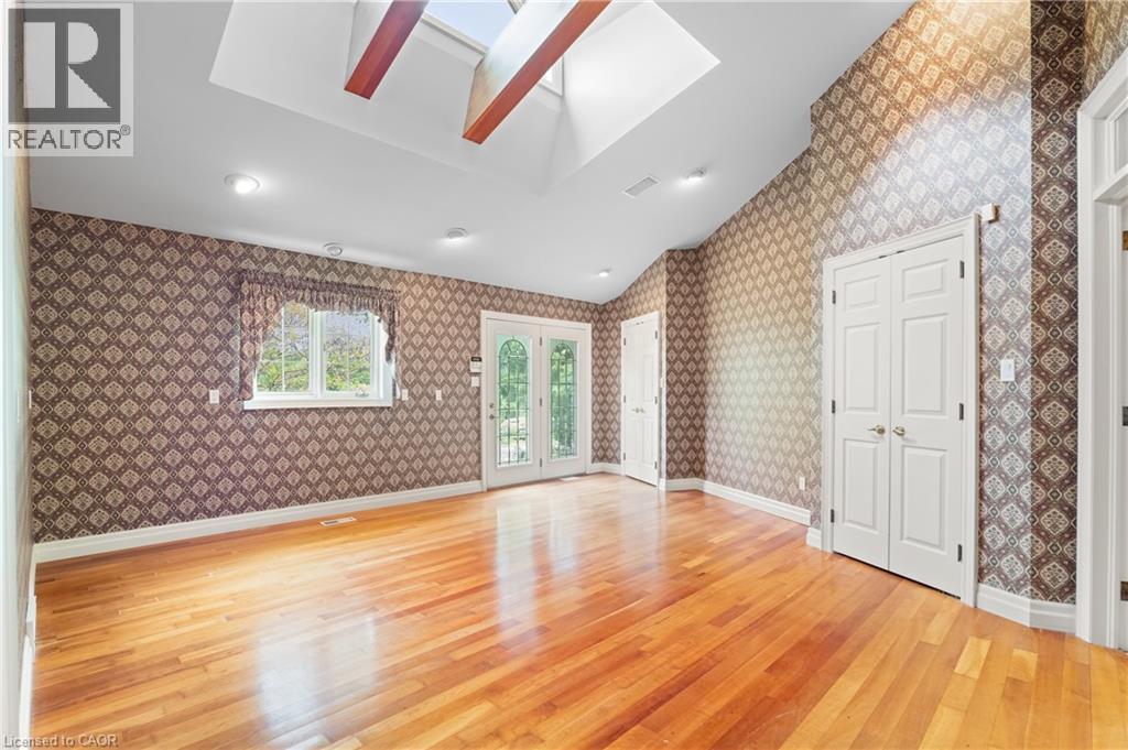 












4646 SIDEROAD 20 N

,
Puslinch,




Ontario
N1H6J3

