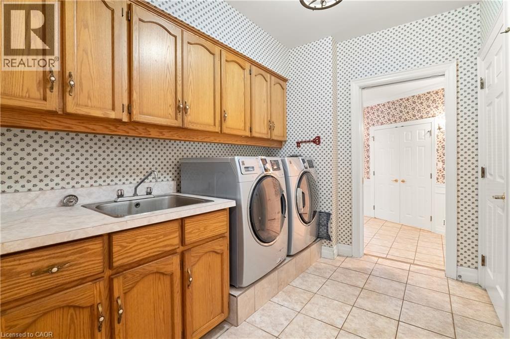 












4646 SIDEROAD 20 N

,
Puslinch,




Ontario
N1H6J3

