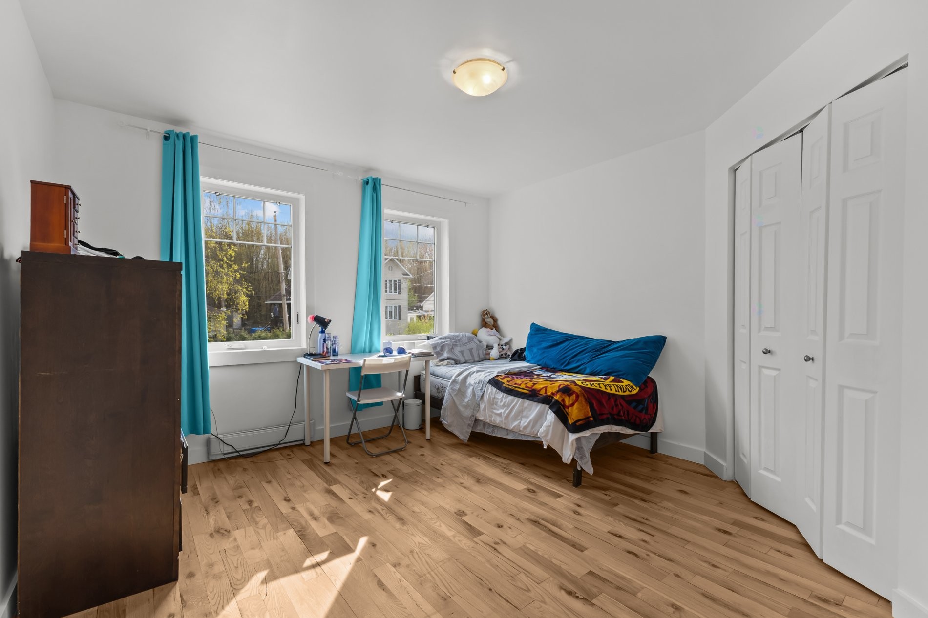 









470


16e Avenue

,
Pointe-Calumet,




QC
J0N1G0

