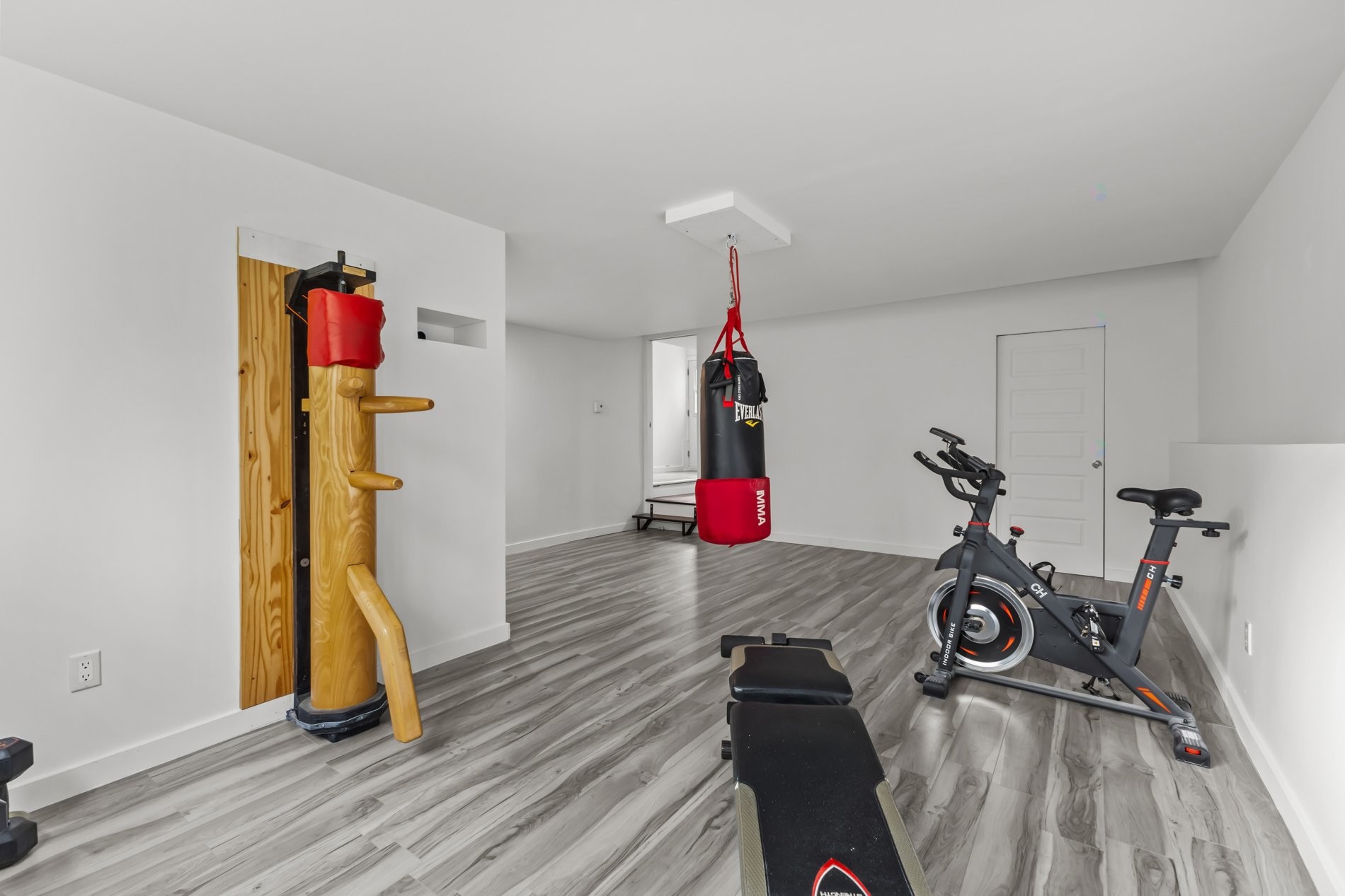 









470


16e Avenue

,
Pointe-Calumet,




QC
J0N1G0

