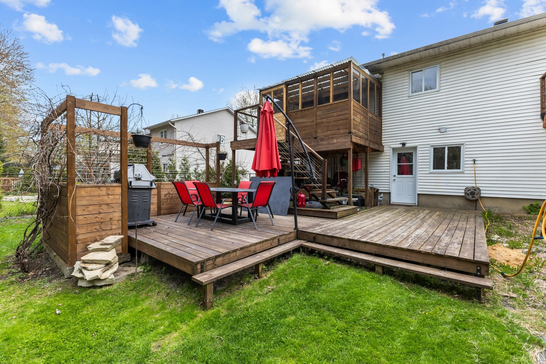 









470


16e Avenue

,
Pointe-Calumet,




QC
J0N1G0

