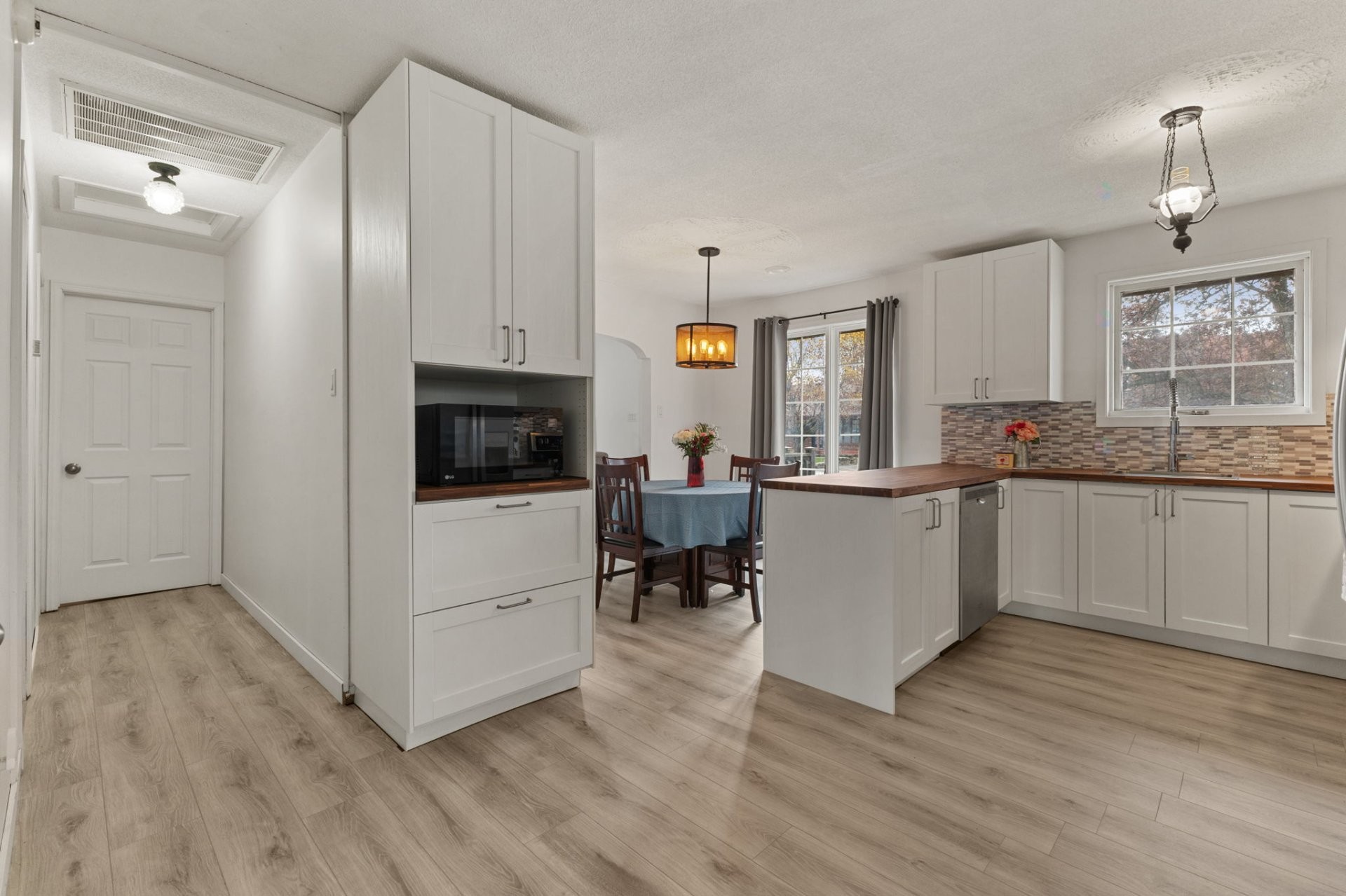 









75


Rue des Sables

,
Gatineau (Gatineau),




QC
J8P7C7

