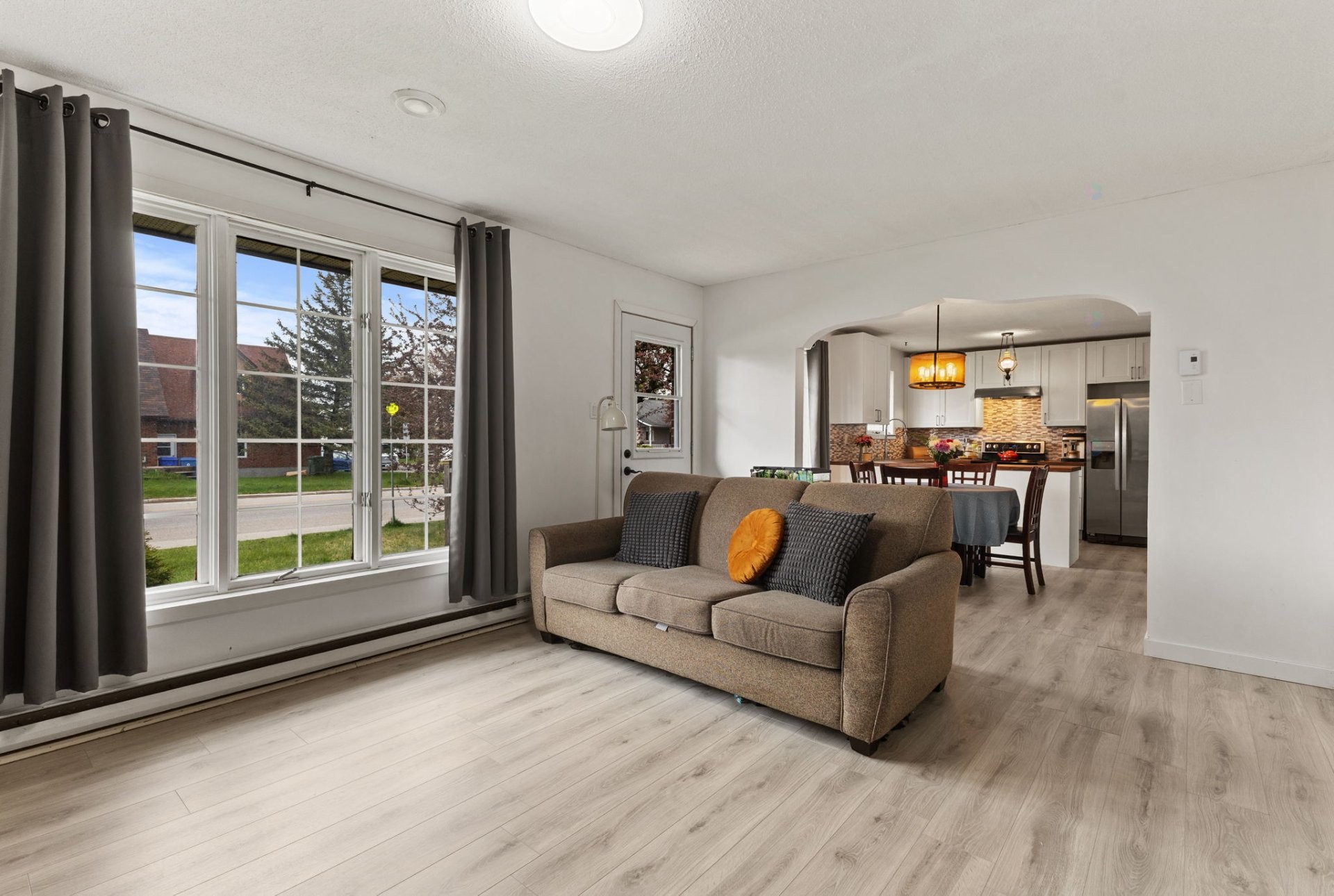 









75


Rue des Sables

,
Gatineau (Gatineau),




QC
J8P7C7

