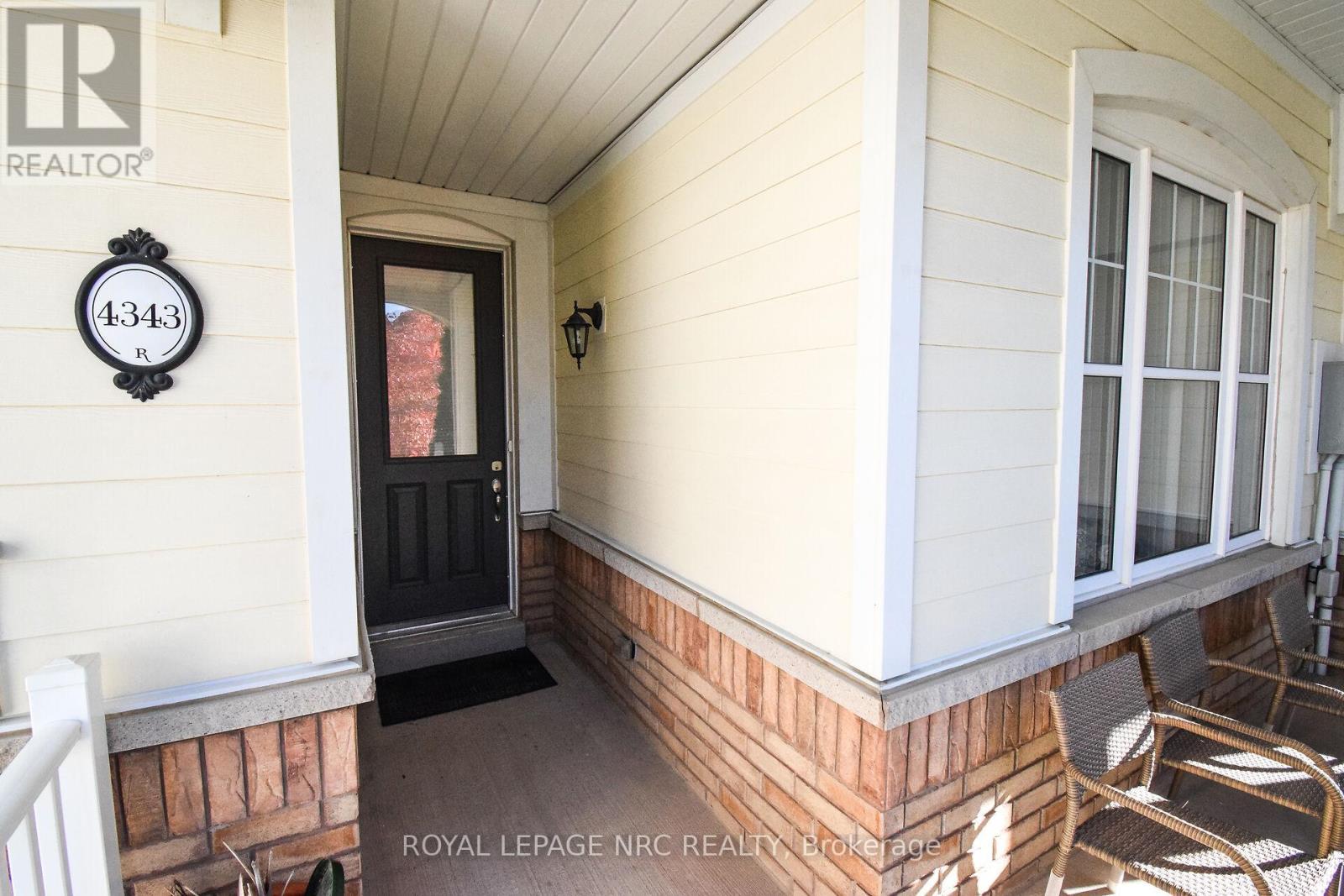 












4343 CHEMONDA STREET

,
Niagara Falls (Lyons Creek),




Ontario
L2G0E0

