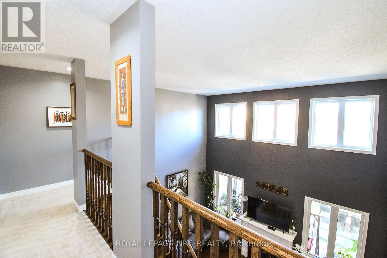 












4343 CHEMONDA STREET

,
Niagara Falls (Lyons Creek),




Ontario
L2G0E0

