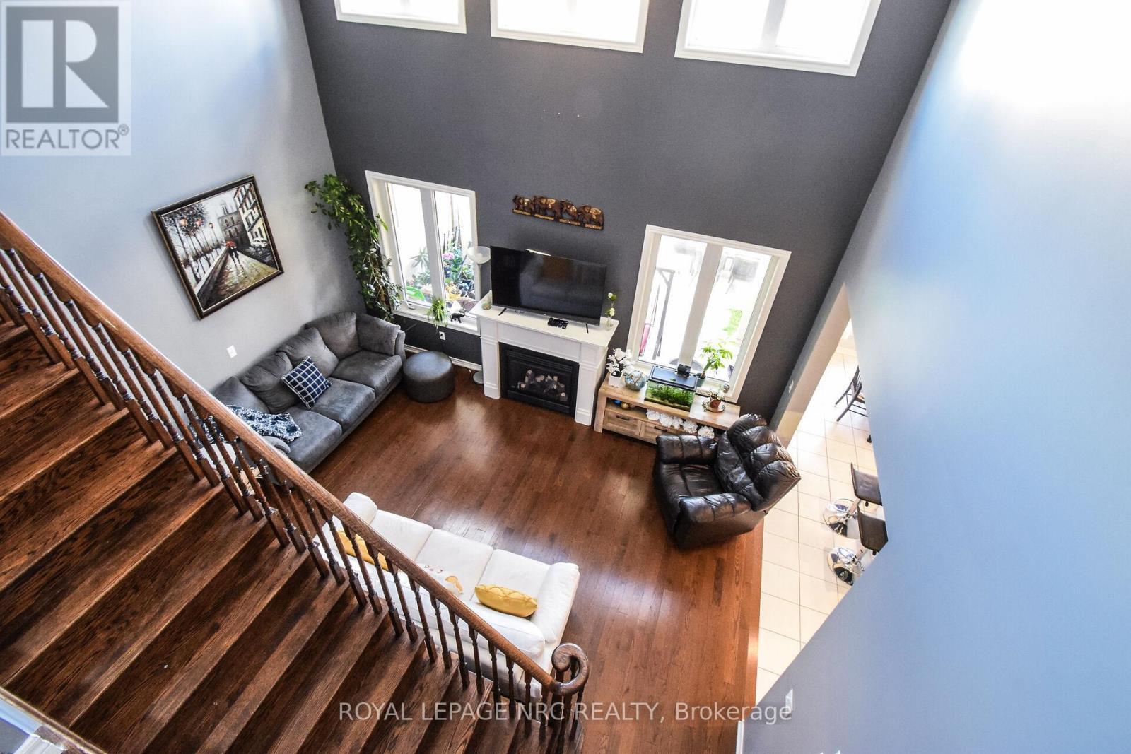 












4343 CHEMONDA STREET

,
Niagara Falls (Lyons Creek),




Ontario
L2G0E0

