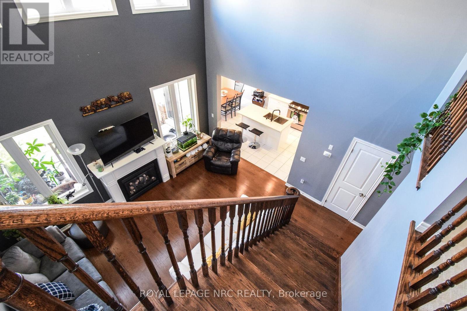 












4343 CHEMONDA STREET

,
Niagara Falls (Lyons Creek),




Ontario
L2G0E0

