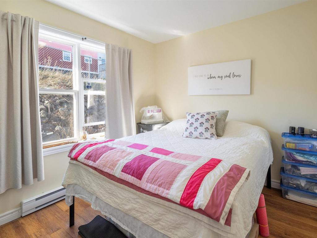 












28 George Street

,
North Sydney,




NS
B2A 1J3

