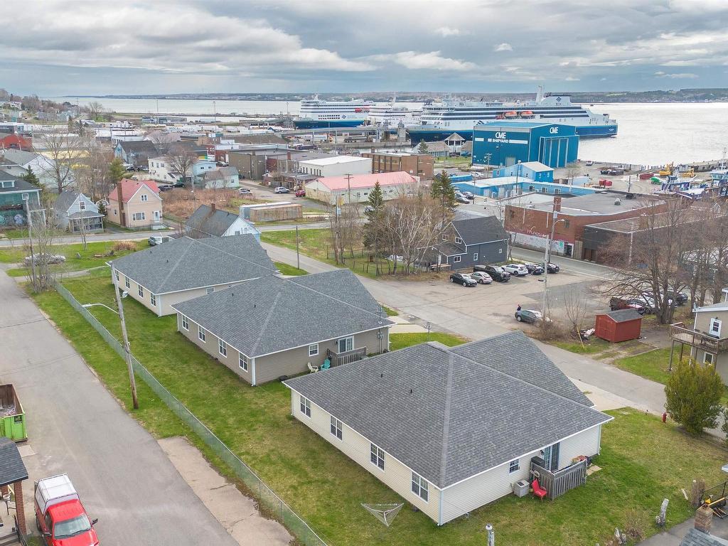 












28 George Street

,
North Sydney,




NS
B2A 1J3

