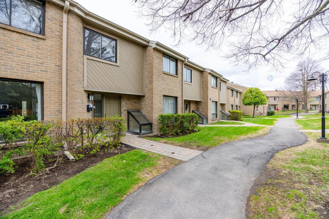 









555Z


Montrose Drive

, 29,
Beaconsfield,




QC
H9W6B4

