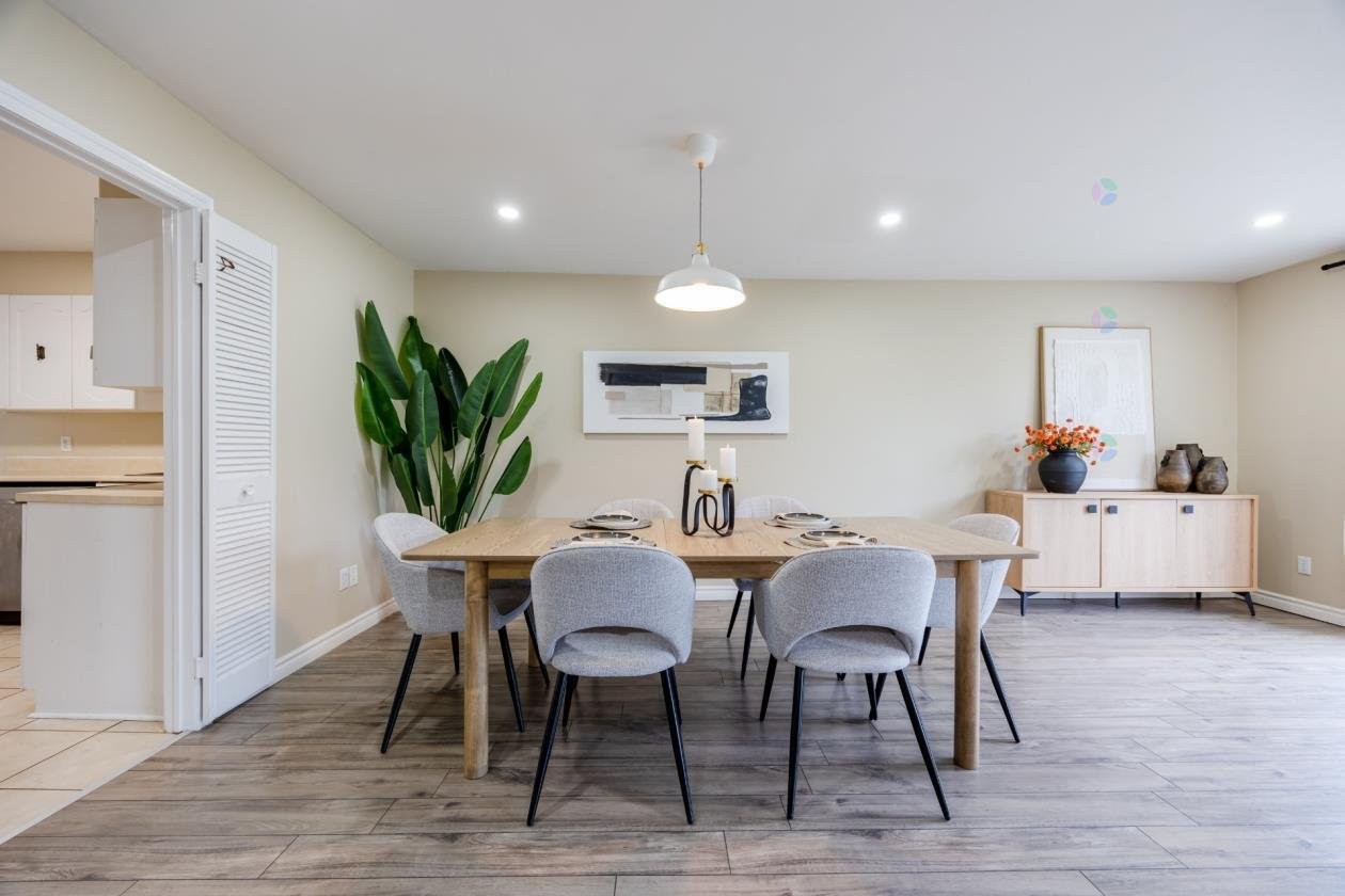 









555Z


Montrose Drive

, 29,
Beaconsfield,




QC
H9W6B4


