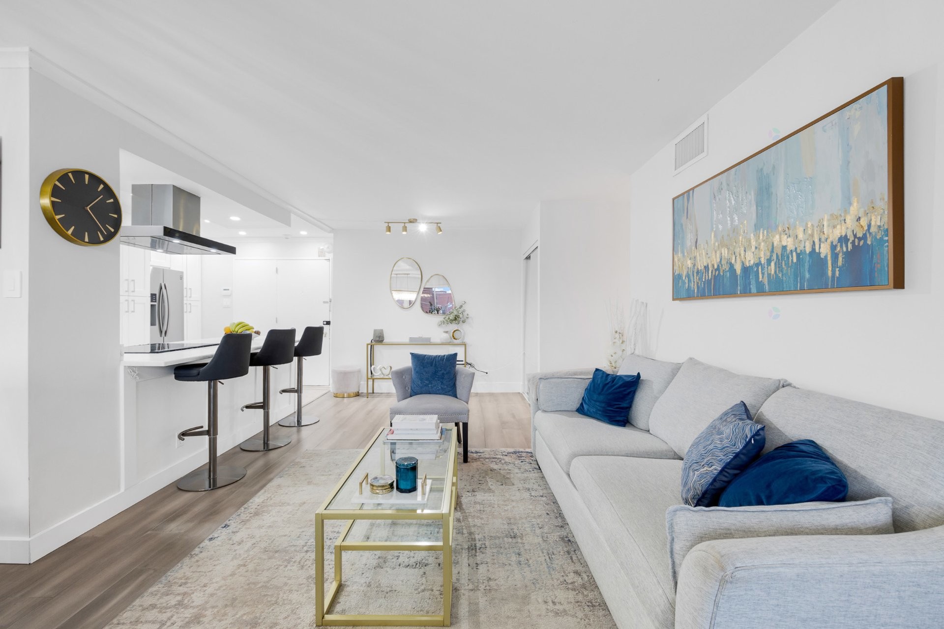 









5700


Boul. Cavendish

, 208,
Côte-Saint-Luc,




QC
H4W1S8

