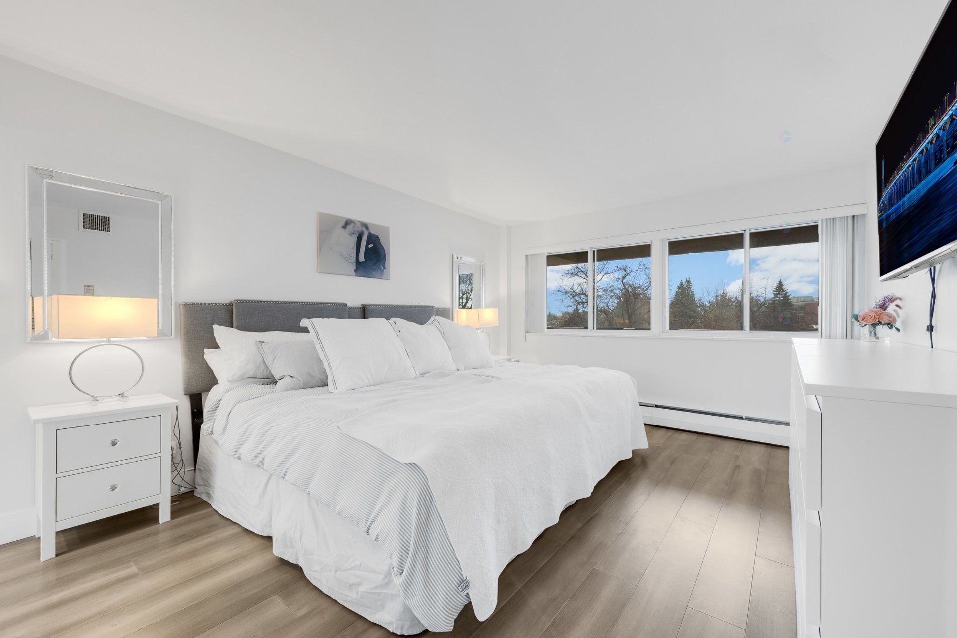 









5700


Boul. Cavendish

, 208,
Côte-Saint-Luc,




QC
H4W1S8

