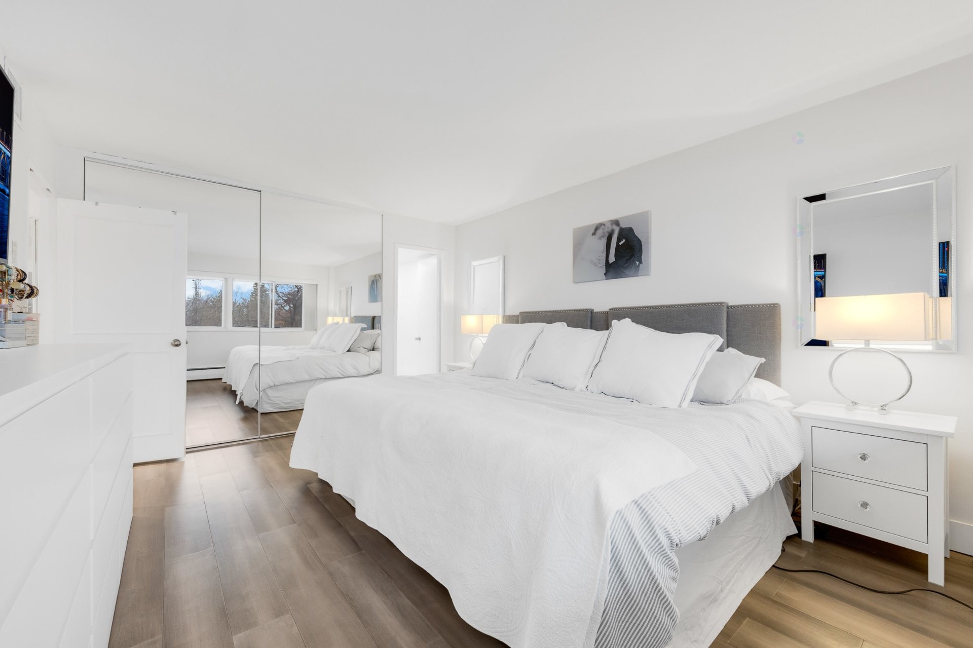 









5700


Boul. Cavendish

, 208,
Côte-Saint-Luc,




QC
H4W1S8

