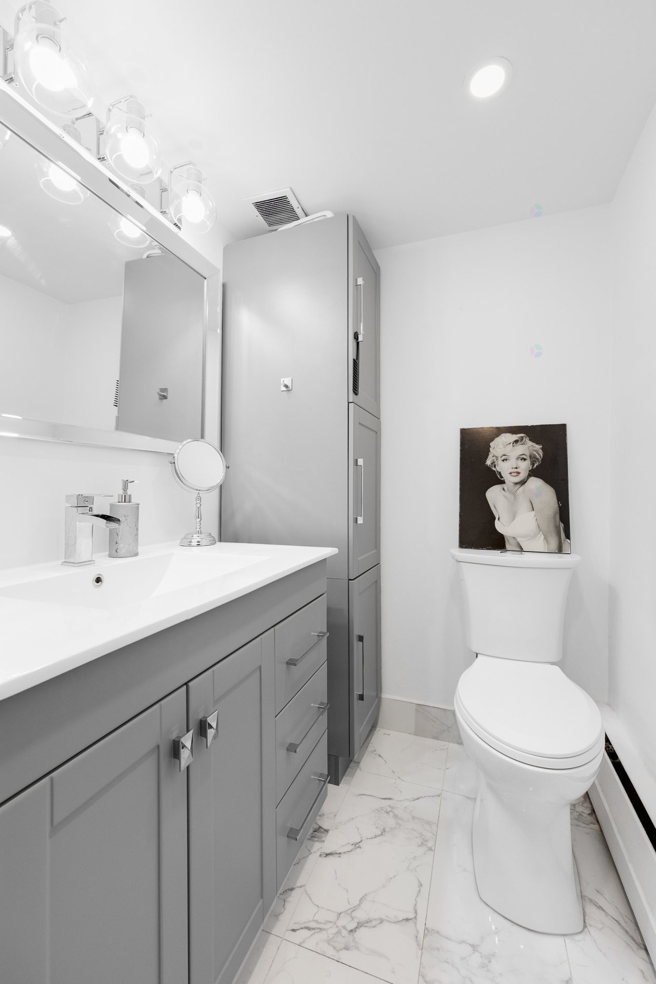 









5700


Boul. Cavendish

, 208,
Côte-Saint-Luc,




QC
H4W1S8

