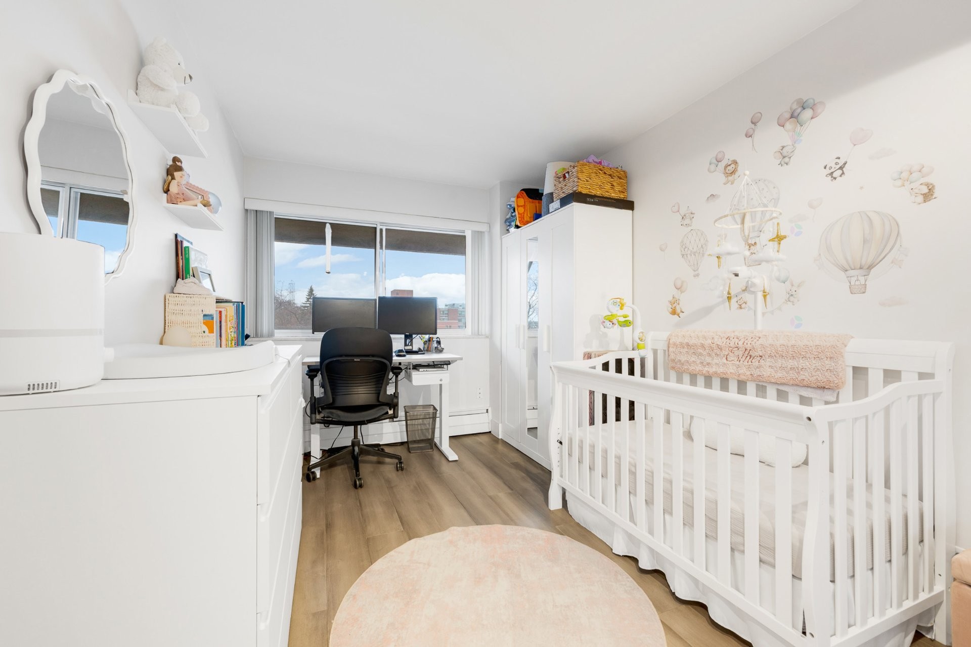 









5700


Boul. Cavendish

, 208,
Côte-Saint-Luc,




QC
H4W1S8

