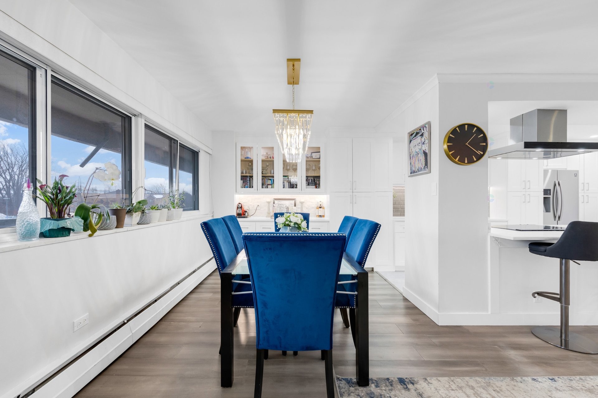 









5700


Boul. Cavendish

, 208,
Côte-Saint-Luc,




QC
H4W1S8

