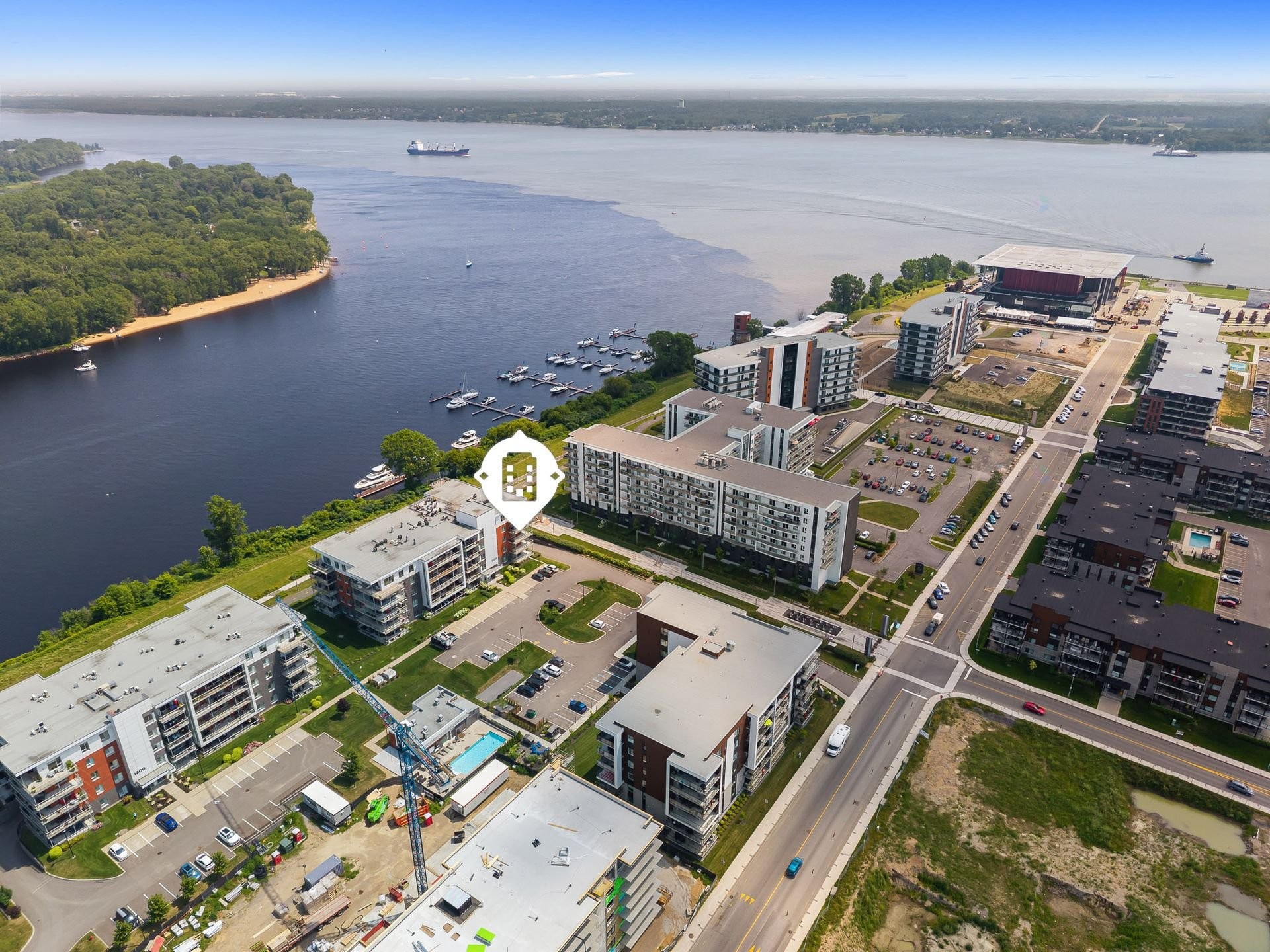 









1100


Av. des Draveurs

, 302,
Trois-Rivières,




QC
G9A0C6

