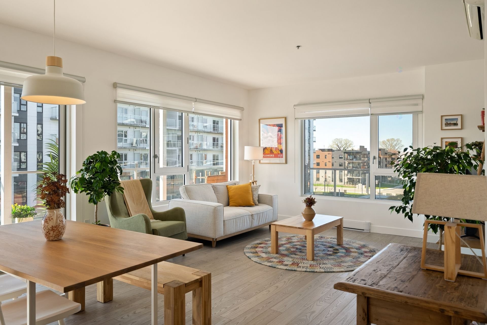 









1100


Av. des Draveurs

, 302,
Trois-Rivières,




QC
G9A0C6

