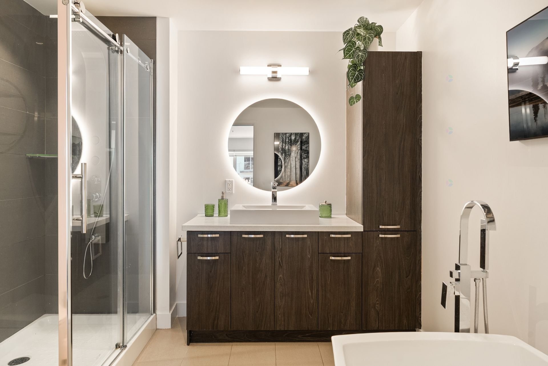 









1100


Av. des Draveurs

, 302,
Trois-Rivières,




QC
G9A0C6

