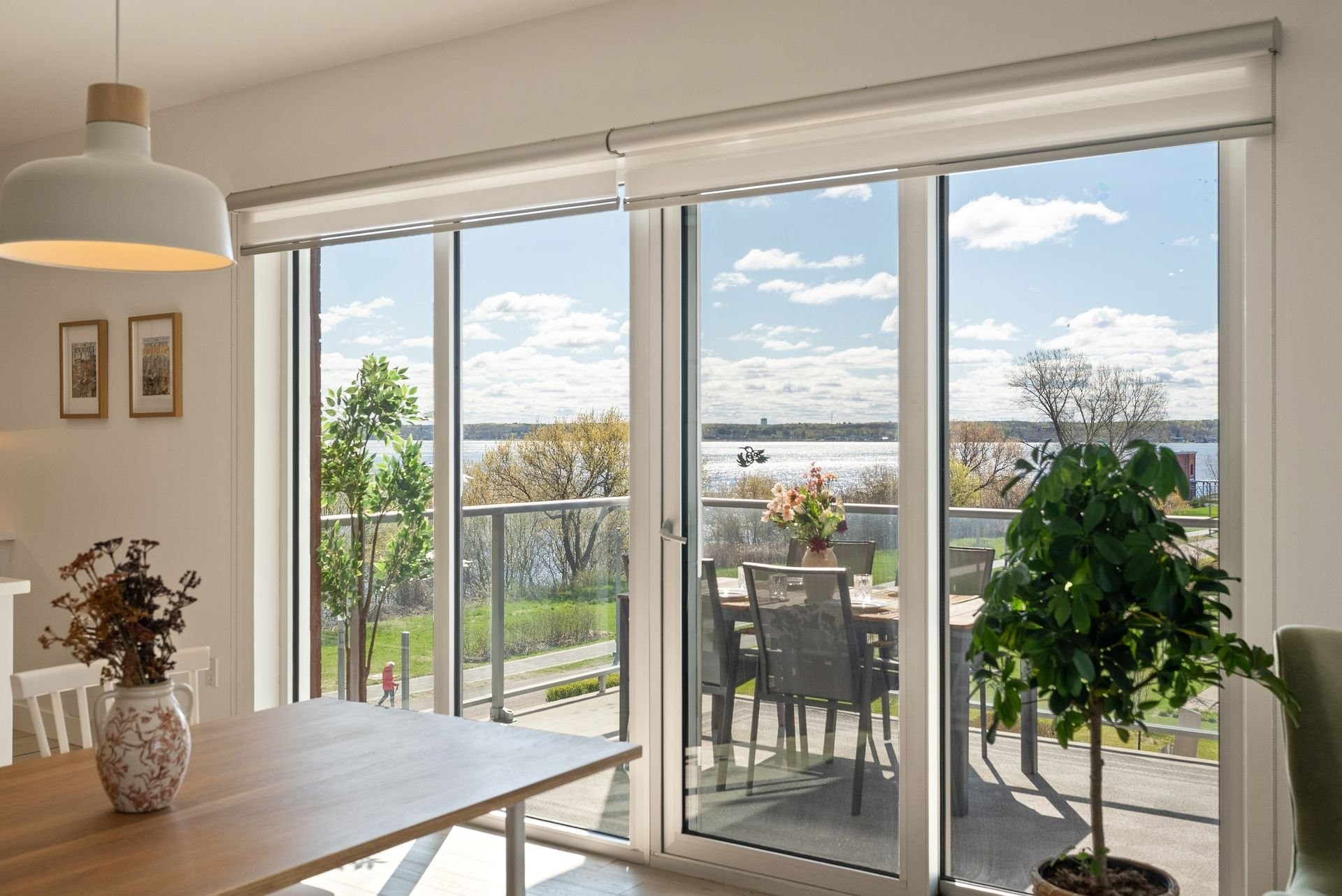 









1100


Av. des Draveurs

, 302,
Trois-Rivières,




QC
G9A0C6

