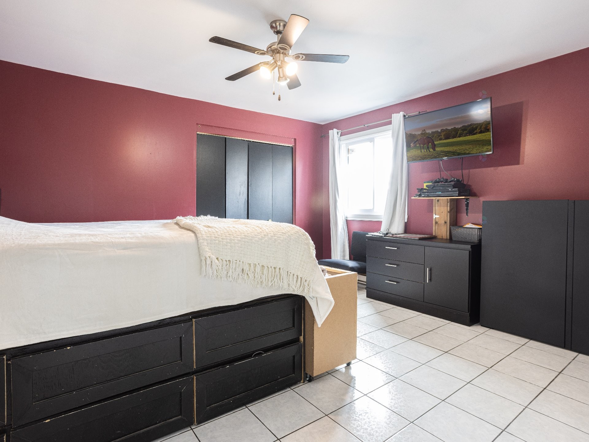 









54


Place Terrasse-Boucher

,
Pincourt,




QC
J7W4K3

