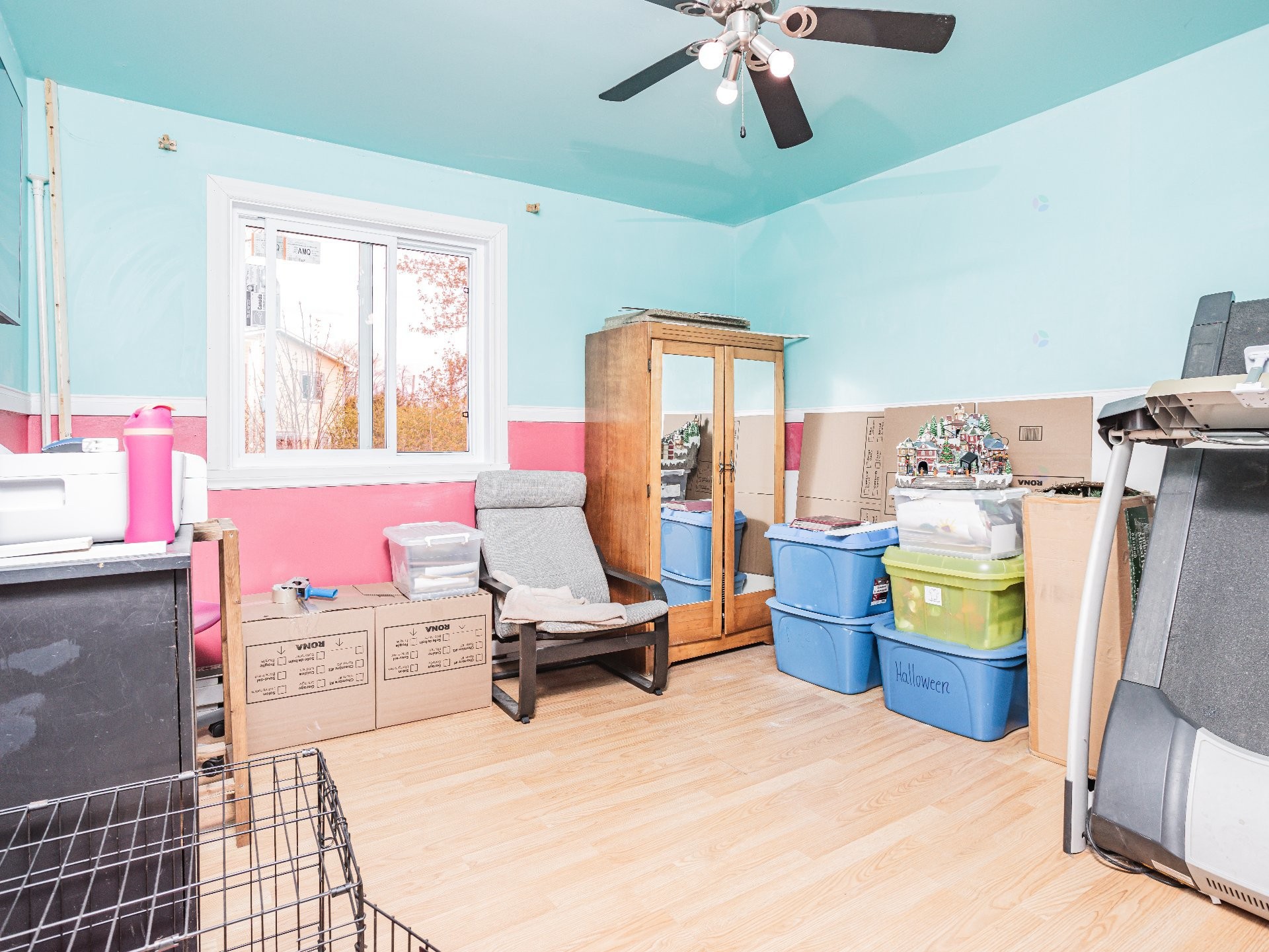 









54


Place Terrasse-Boucher

,
Pincourt,




QC
J7W4K3

