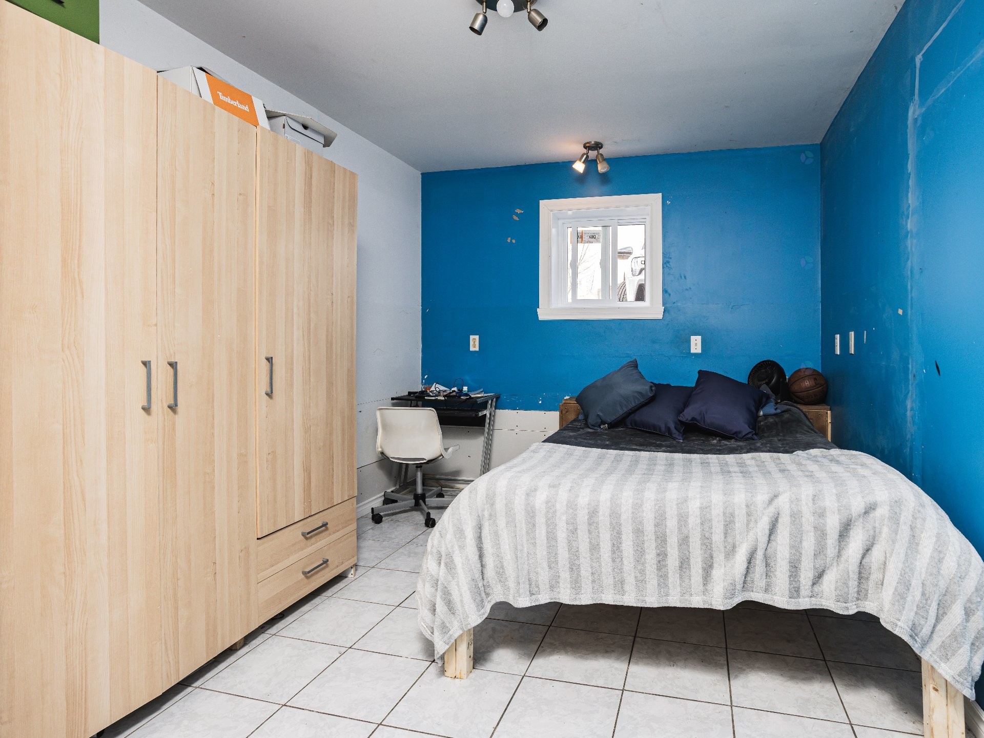 









54


Place Terrasse-Boucher

,
Pincourt,




QC
J7W4K3

