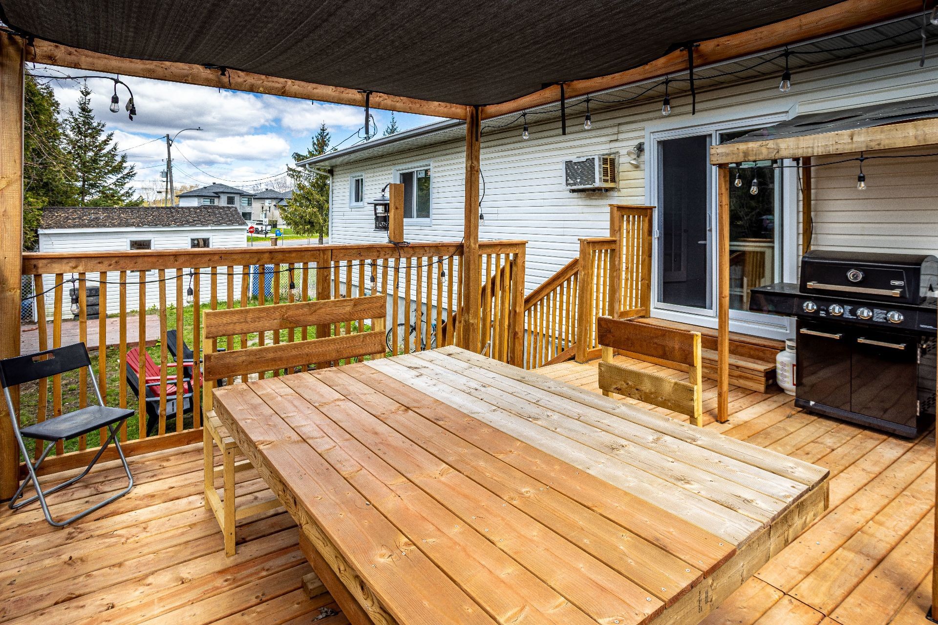 









54


Place Terrasse-Boucher

,
Pincourt,




QC
J7W4K3

