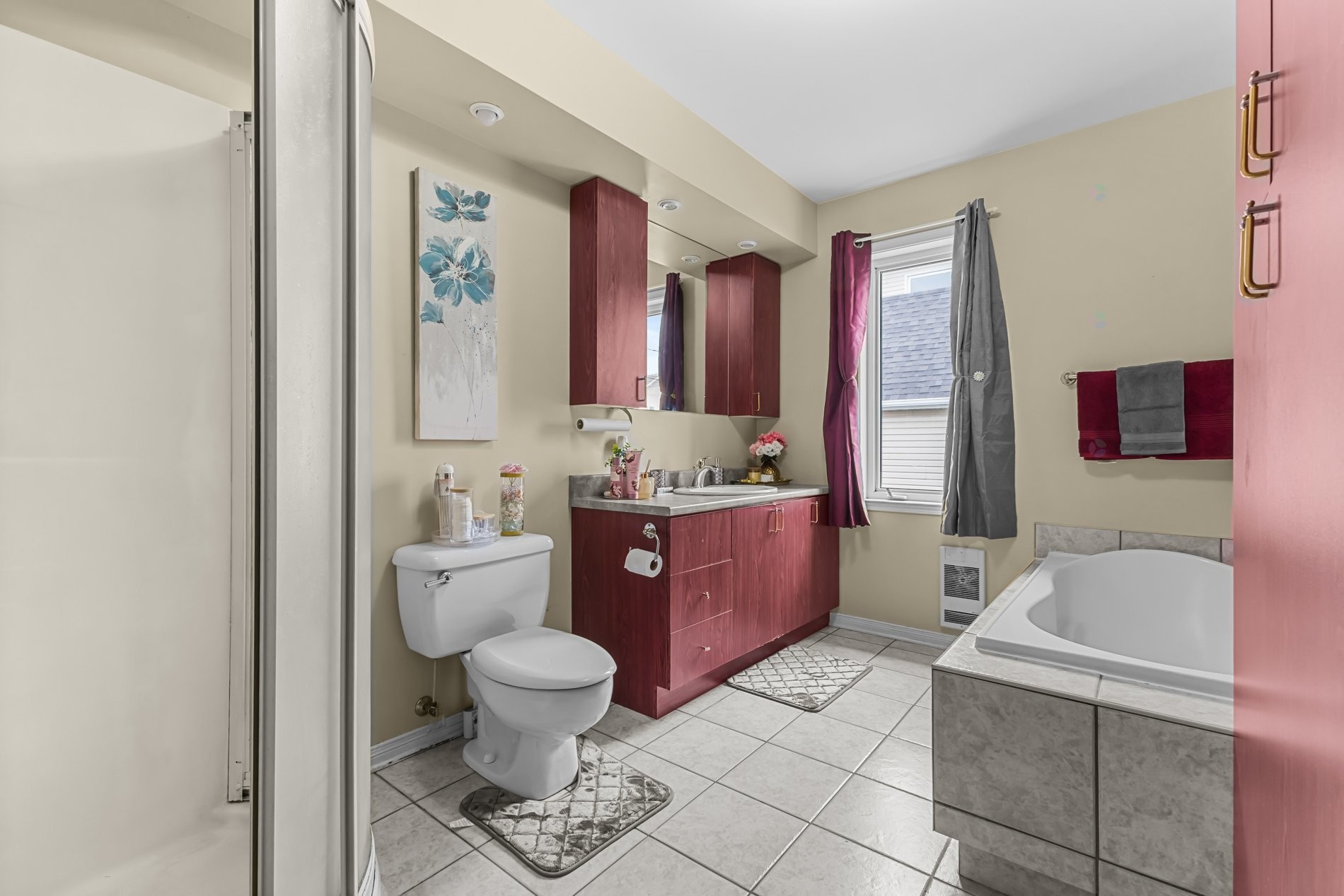 









692


Rue Forand

,
Repentigny (Le Gardeur),




QC
J5Z4X6

