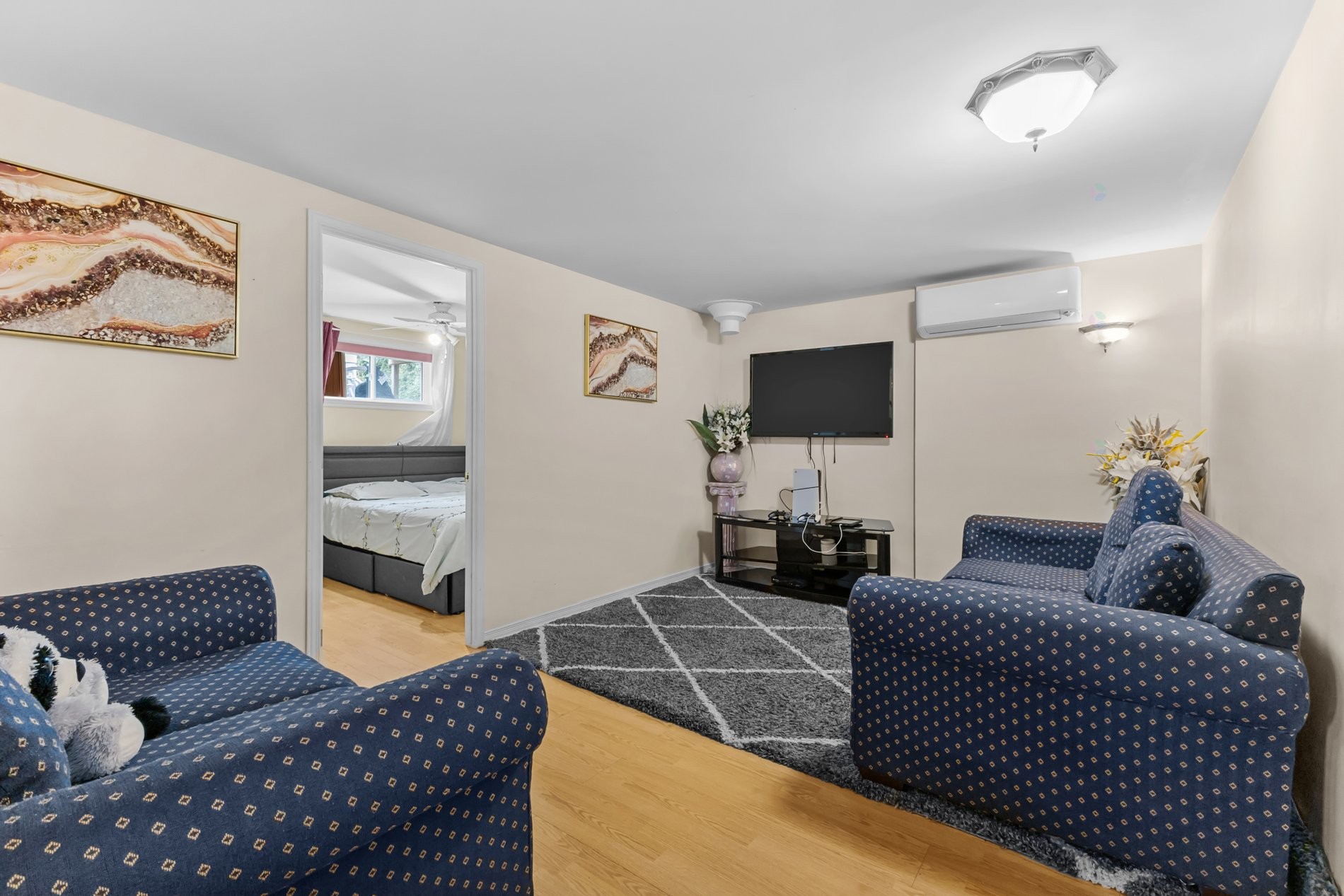 









692


Rue Forand

,
Repentigny (Le Gardeur),




QC
J5Z4X6


