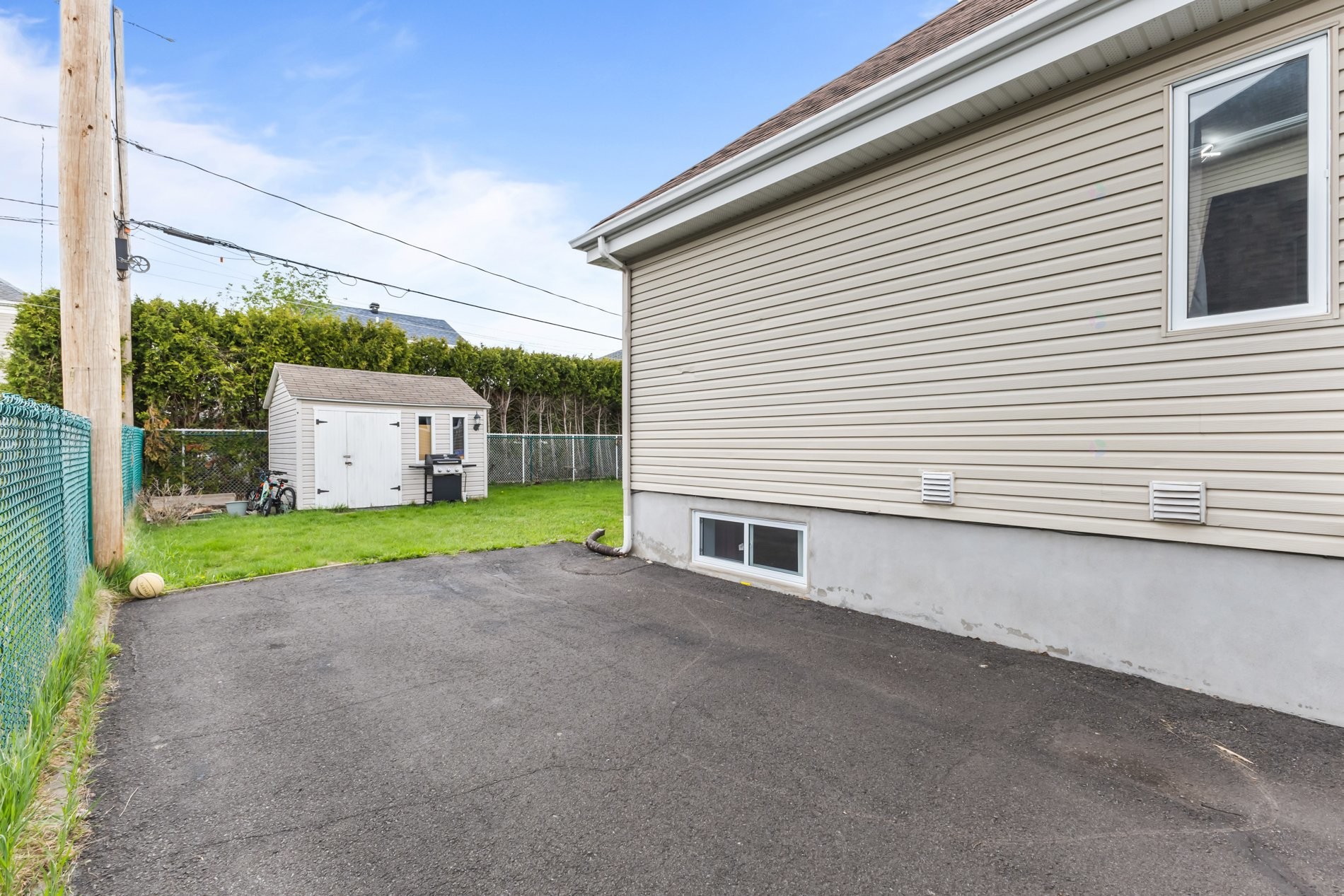 









692


Rue Forand

,
Repentigny (Le Gardeur),




QC
J5Z4X6

