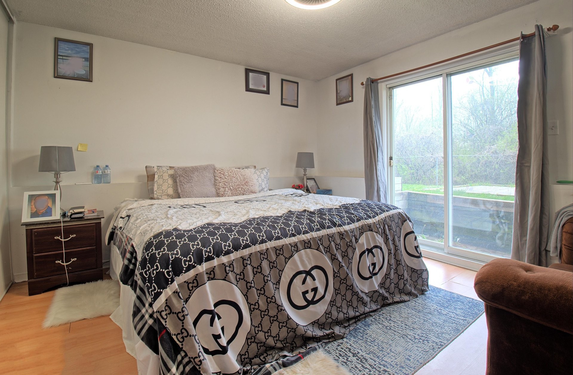 









17


Rue de la Gravité

,
Gatineau (Hull),




QC
J9A3A3

