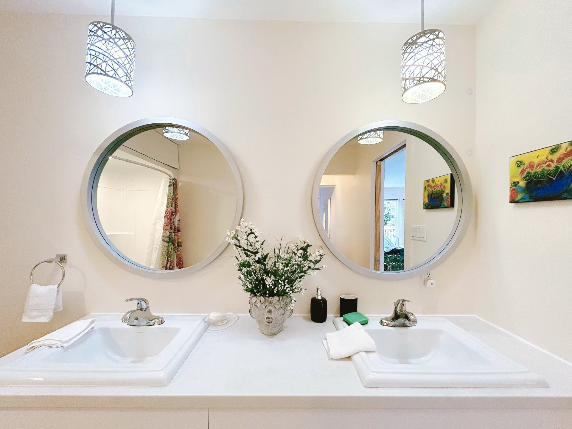 









58A


Av. du Havre-des-Neiges

,
Saint-Sauveur,




QC
J0R1R4

