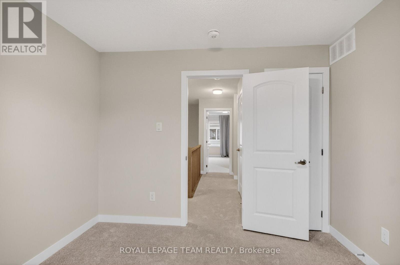 












297 LES EMMERSON DRIVE

,
Ottawa,




Ontario
K2J7L6

