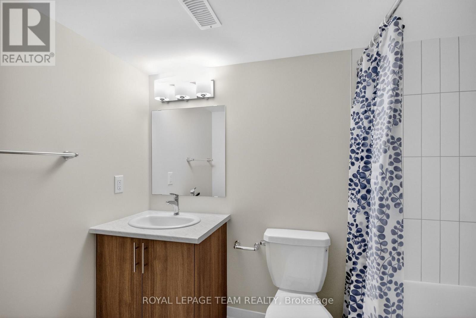 












297 LES EMMERSON DRIVE

,
Ottawa,




Ontario
K2J7L6

