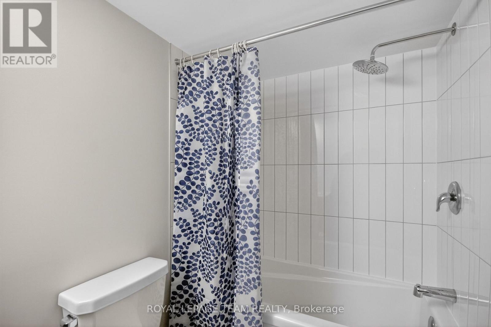 












297 LES EMMERSON DRIVE

,
Ottawa,




Ontario
K2J7L6

