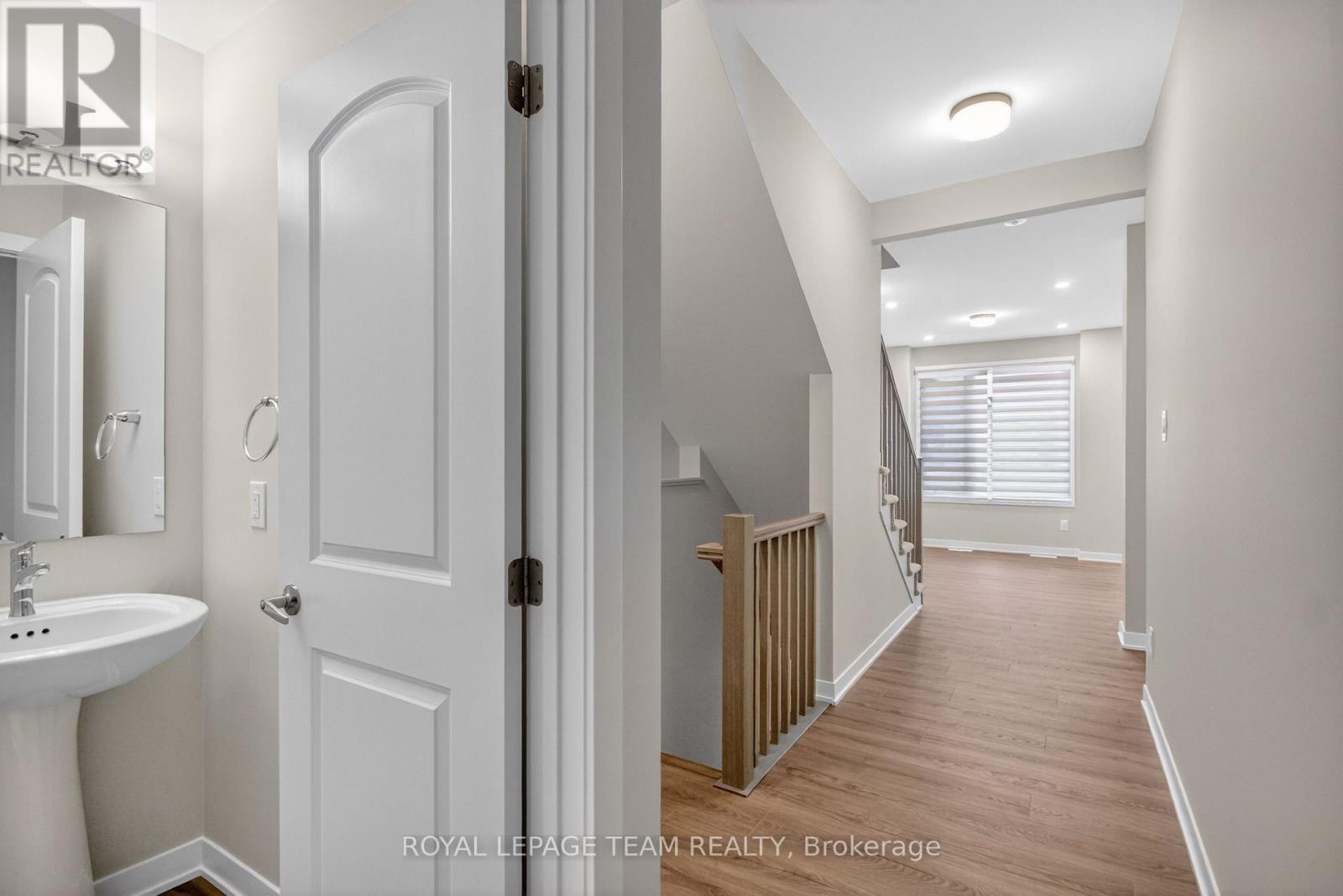 












297 LES EMMERSON DRIVE

,
Ottawa,




Ontario
K2J7L6

