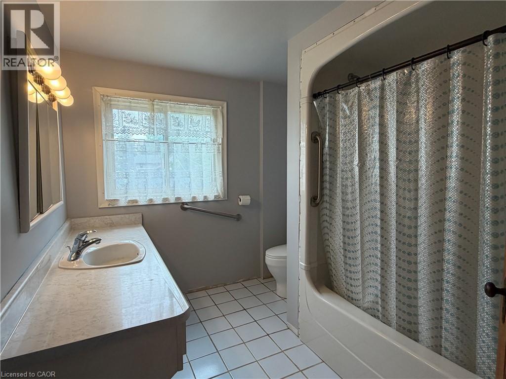 












339 NORFOLK Street N

,
Simcoe,




Ontario
N3Y3P2

