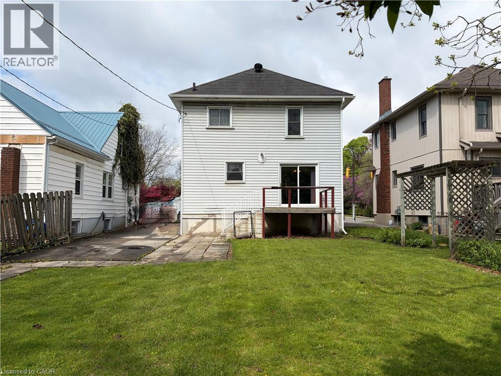 












339 NORFOLK Street N

,
Simcoe,




Ontario
N3Y3P2

