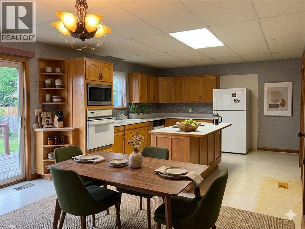 












339 NORFOLK Street N

,
Simcoe,




Ontario
N3Y3P2

