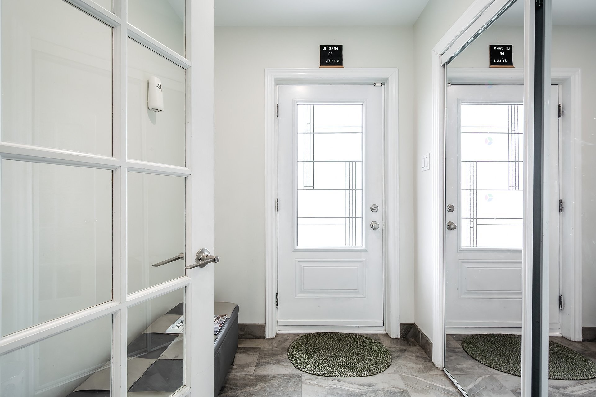 









7731


Boul. Perras

,
Montréal (Rivière-des-Prairies/Pointe-aux-Trembles),




QC
H1E4E9

