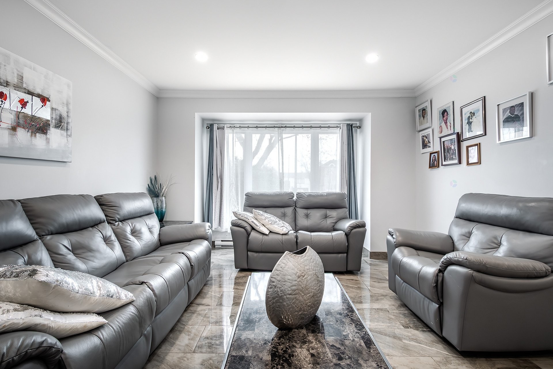 









7731


Boul. Perras

,
Montréal (Rivière-des-Prairies/Pointe-aux-Trembles),




QC
H1E4E9

