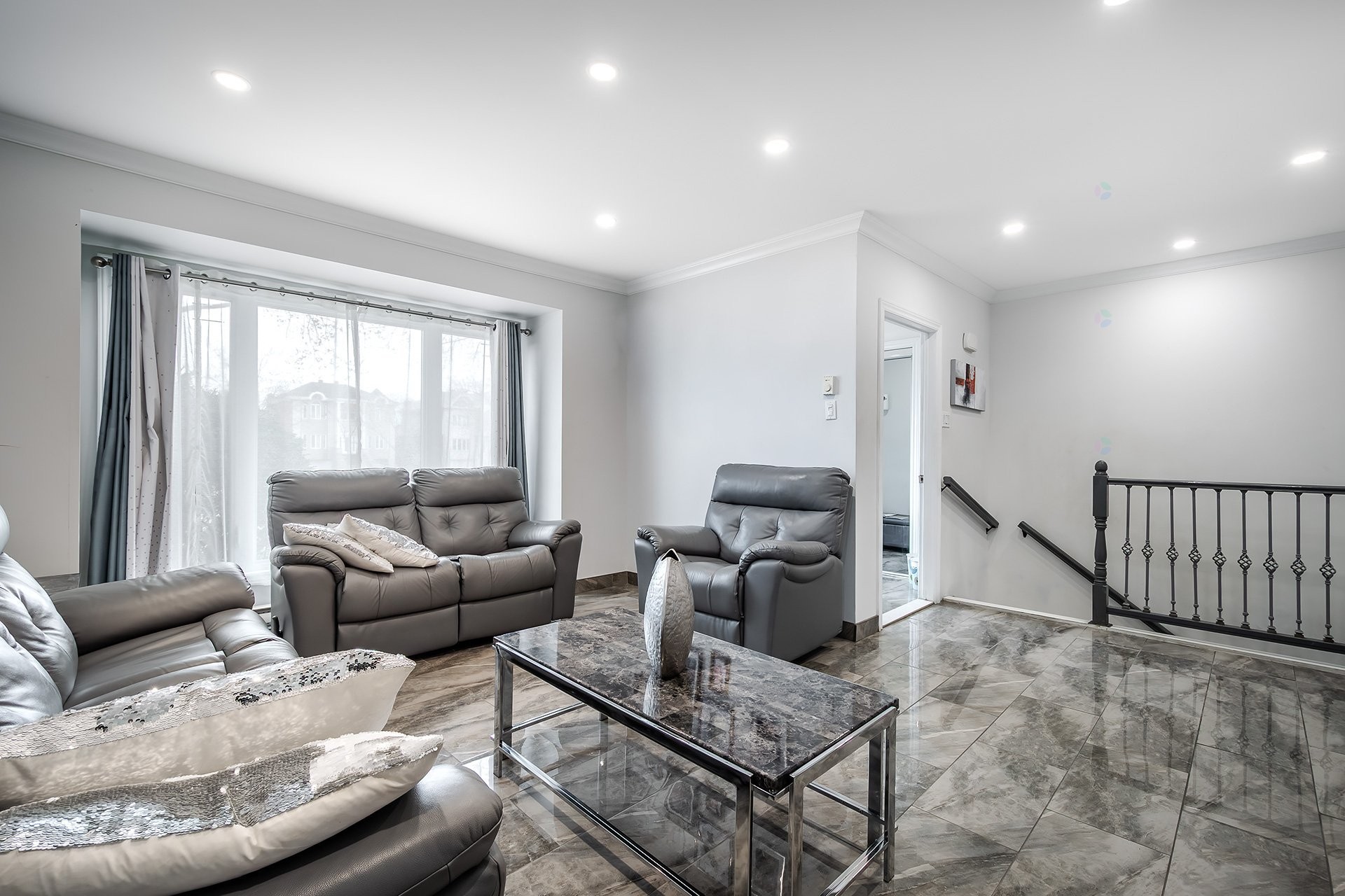 









7731


Boul. Perras

,
Montréal (Rivière-des-Prairies/Pointe-aux-Trembles),




QC
H1E4E9

