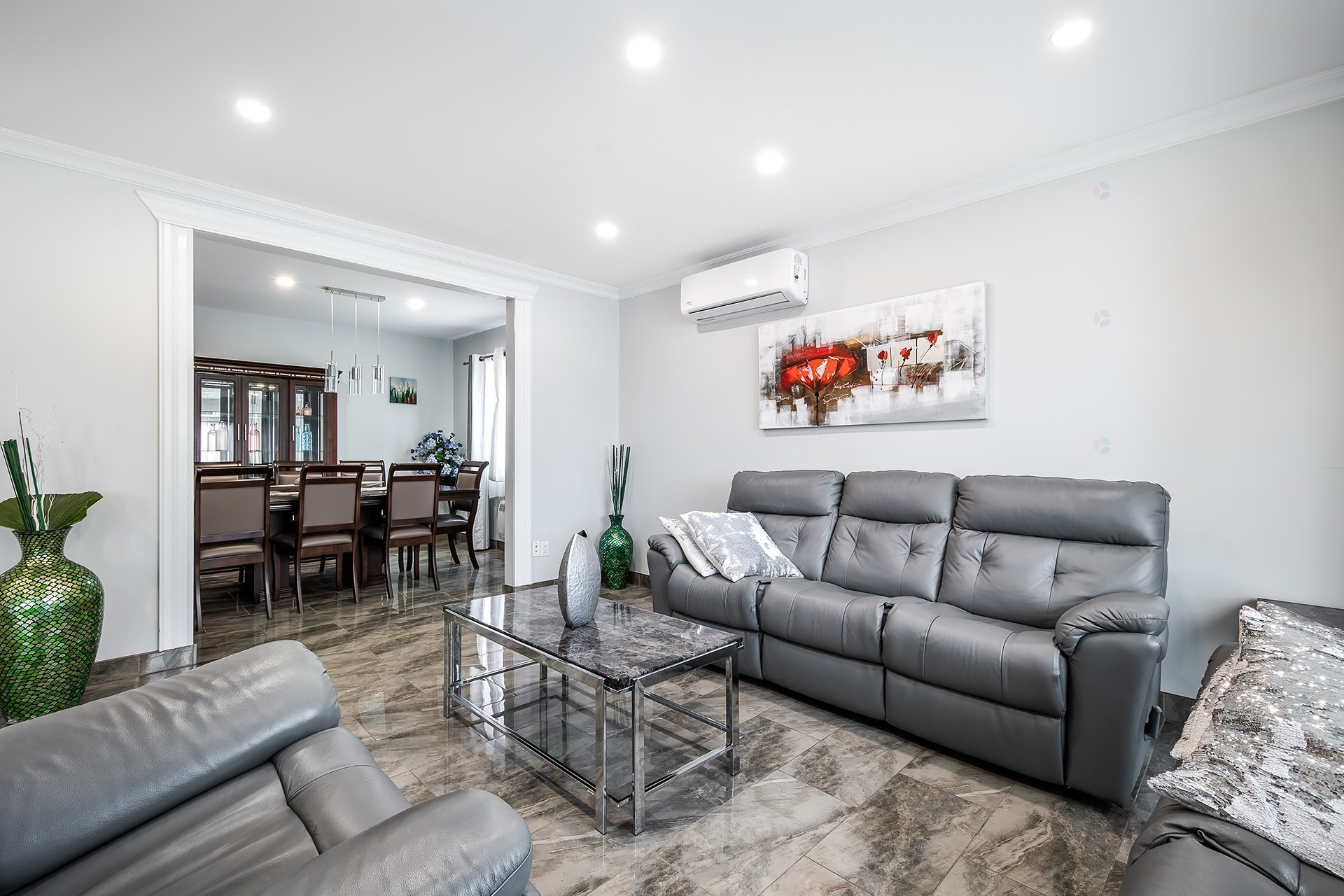 









7731


Boul. Perras

,
Montréal (Rivière-des-Prairies/Pointe-aux-Trembles),




QC
H1E4E9

