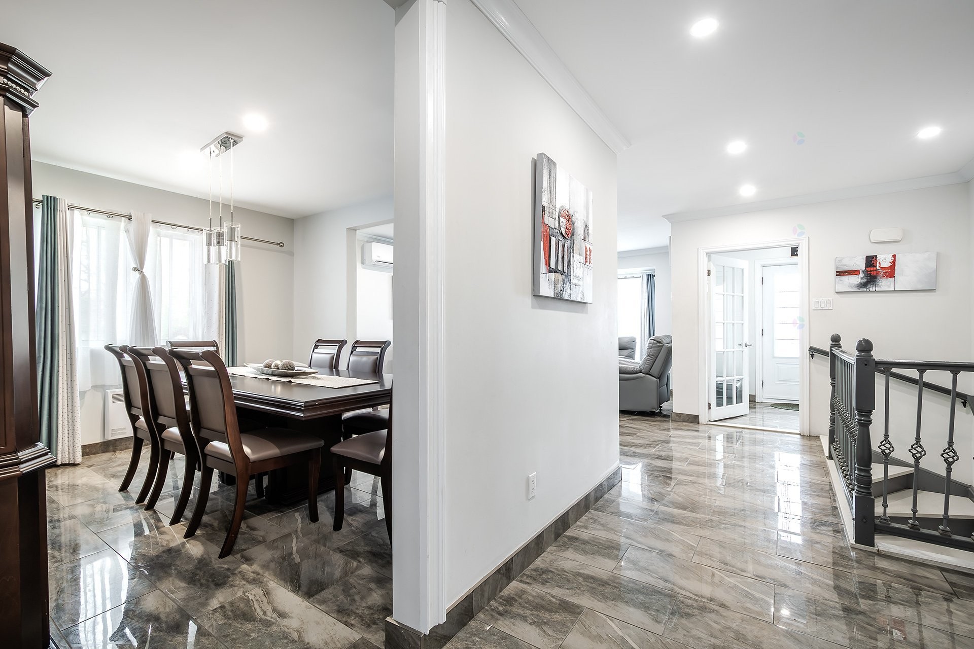 









7731


Boul. Perras

,
Montréal (Rivière-des-Prairies/Pointe-aux-Trembles),




QC
H1E4E9

